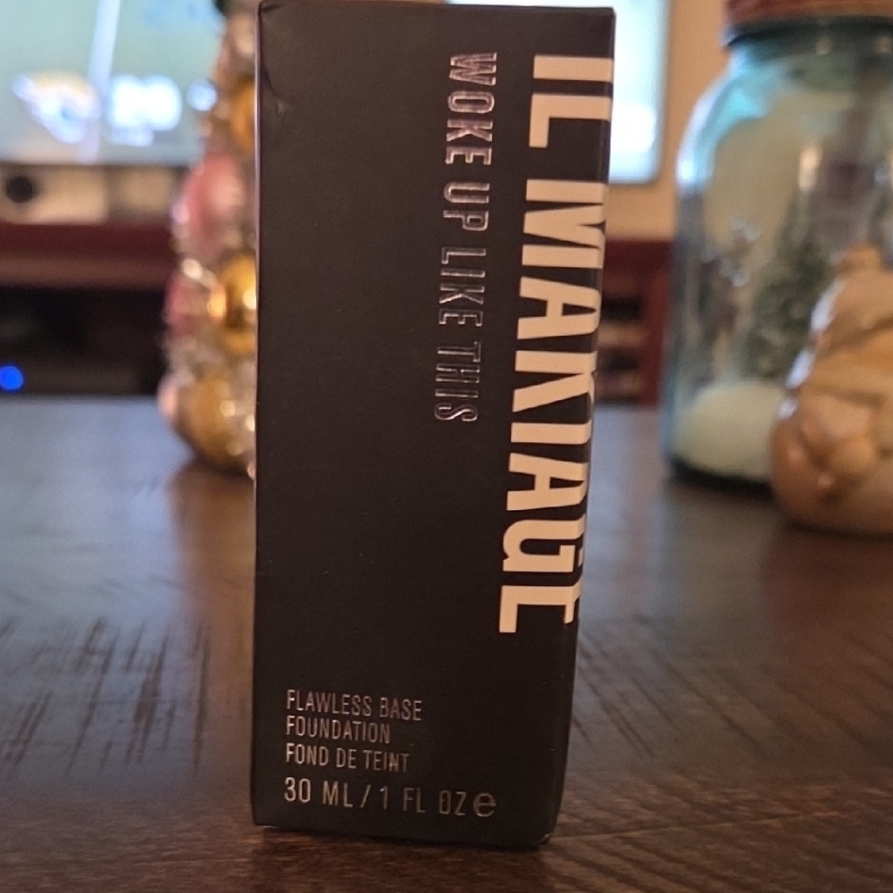 IL MAKIAGE Flawless Base Foundation